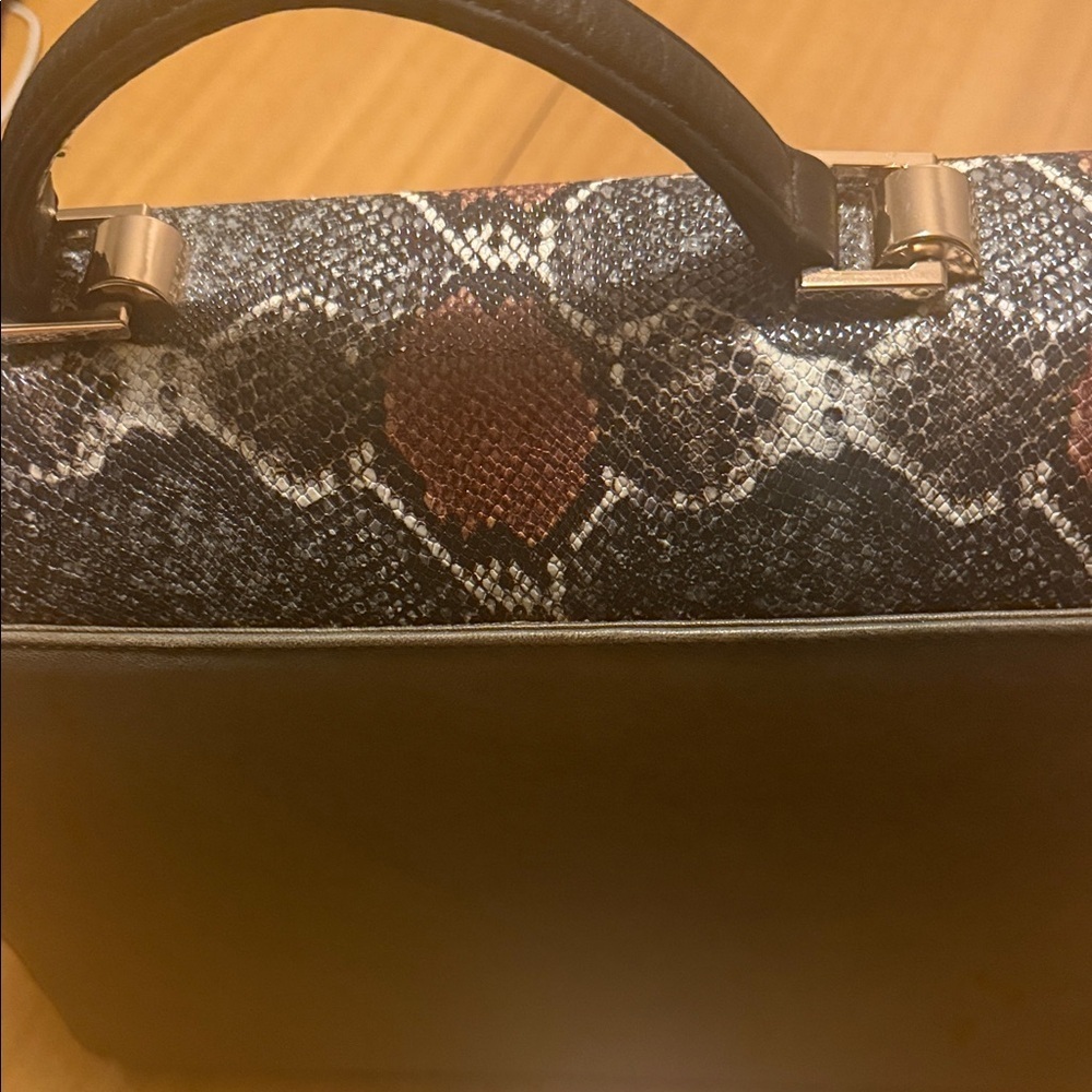 Kelly Wynne designer Olive and Python Print Satchel - Picture 7 of 13